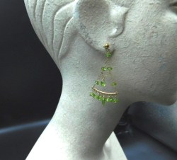 14k gold green drop ears b
